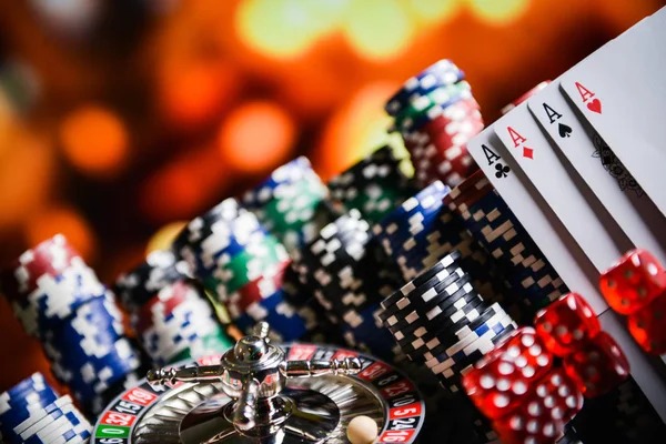 Dealer profesional dari studio svip3 Tampilan dealer langsung Speed Roulette dari studio profesional